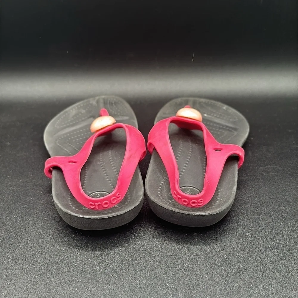girls Crocs Aliana raspberry & black jeweled sandals size 10